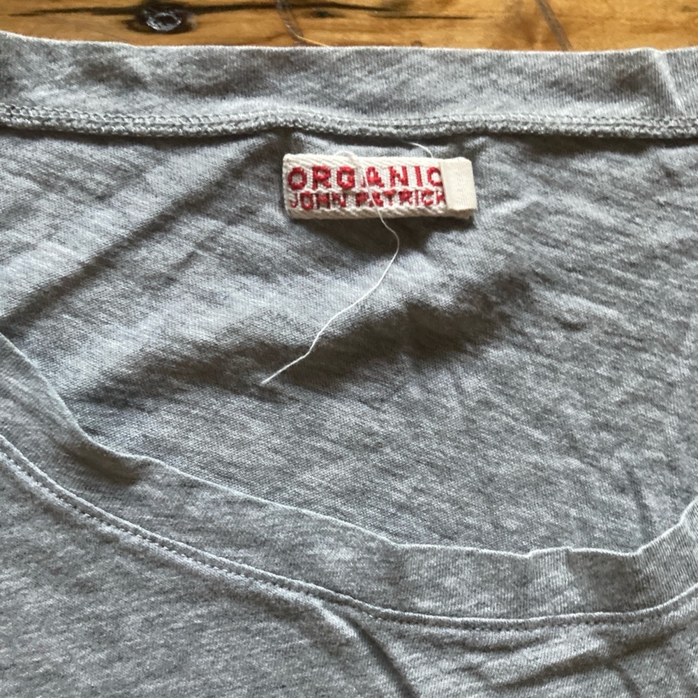 John Patrick Organic Gray 100% Cotton T-Shirt Sz L